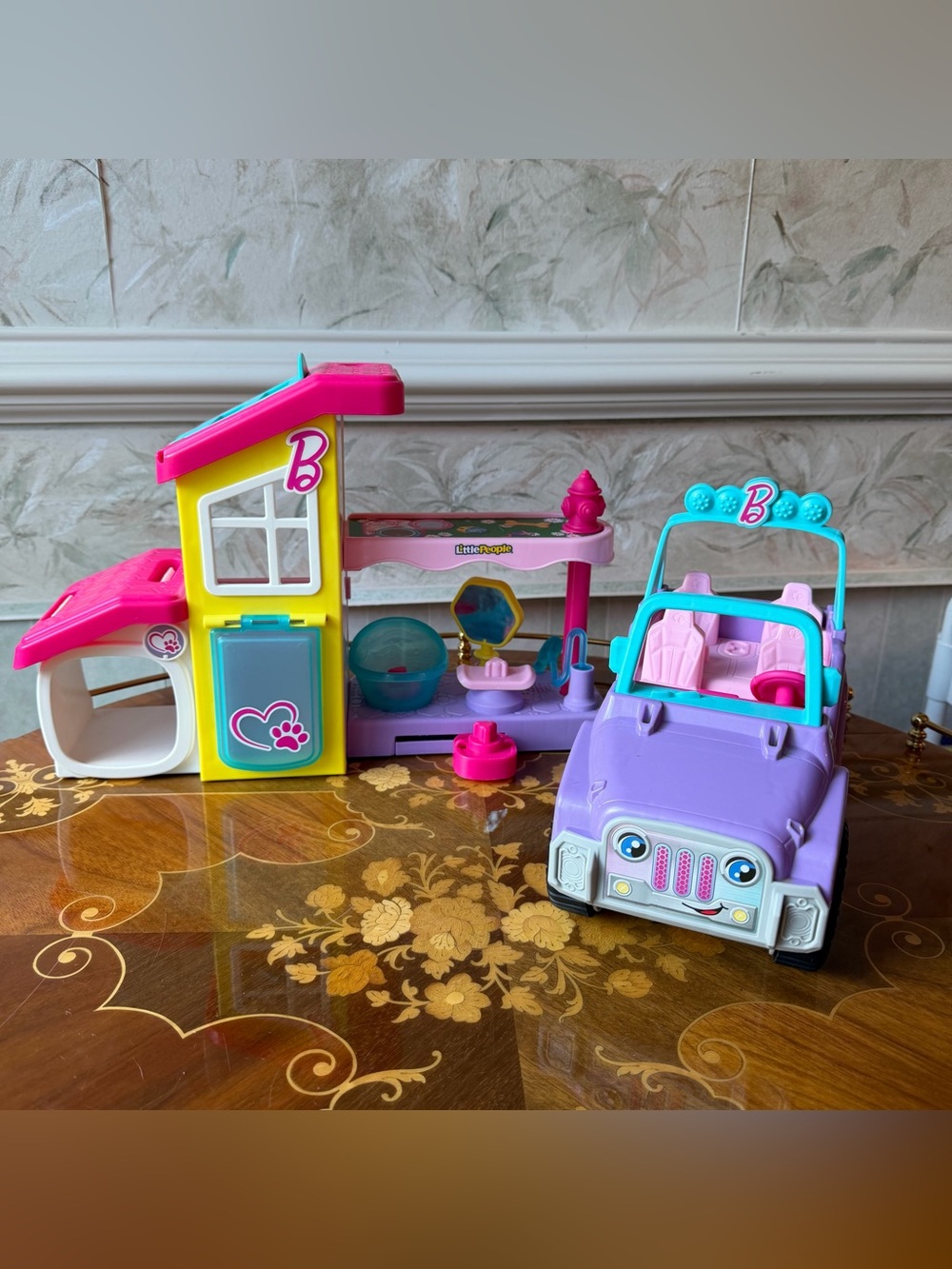 Fisher Price Little People Barbie Bundle Jeep & Pet Salon
